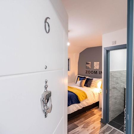 Trendy Studio In Vibrant West Midlands Apartment Бирмингам Екстериор снимка